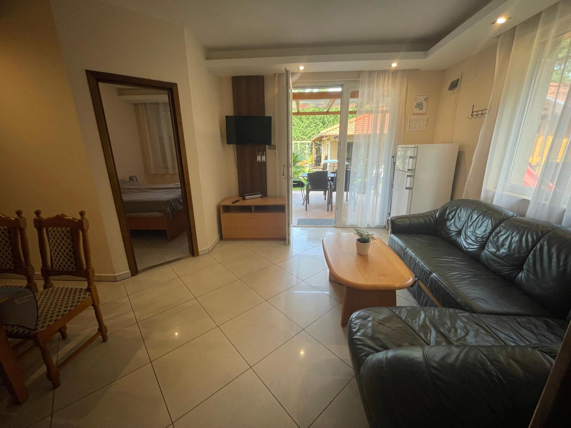 Happy Sun Medences Apartman Siófok Exterior foto